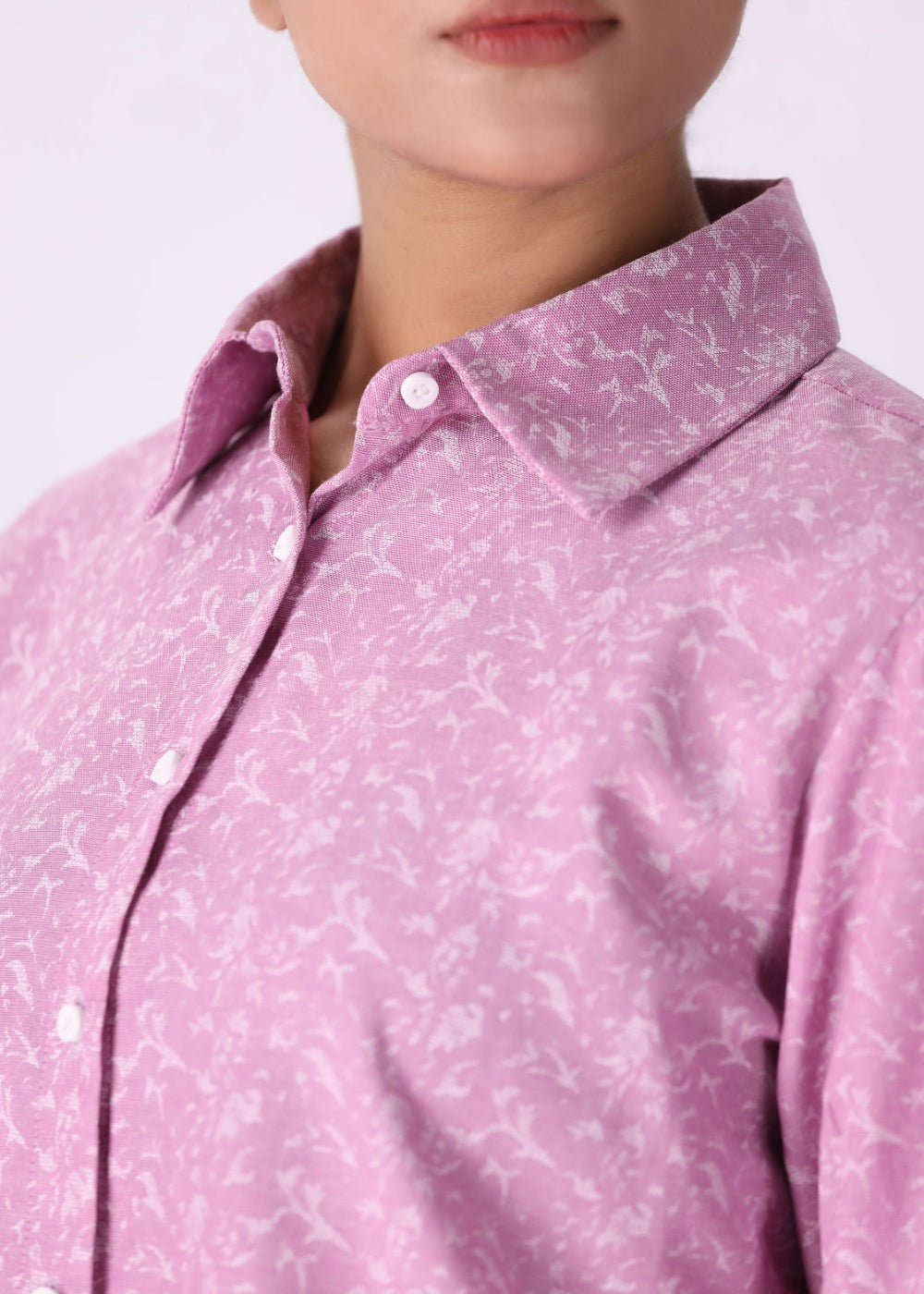 Floral Print Shirt with Soft Detail for Summer Outfits