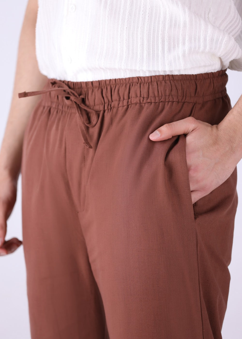 Relaxed Drawstring Linen Trousers | Tailored Fit for a Sharp, Modern Look