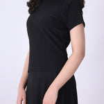Side view of fitted ribbed t-shirt
